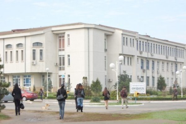 Doctor în Istorie la Universitatea 